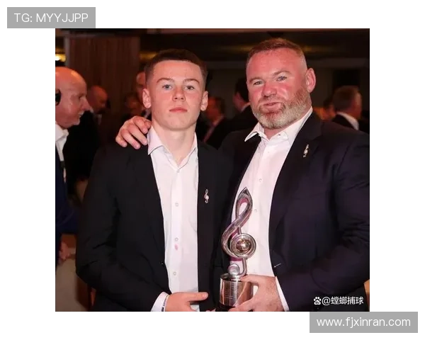 鲁尼妻子称孩子为爱尔兰而自豪